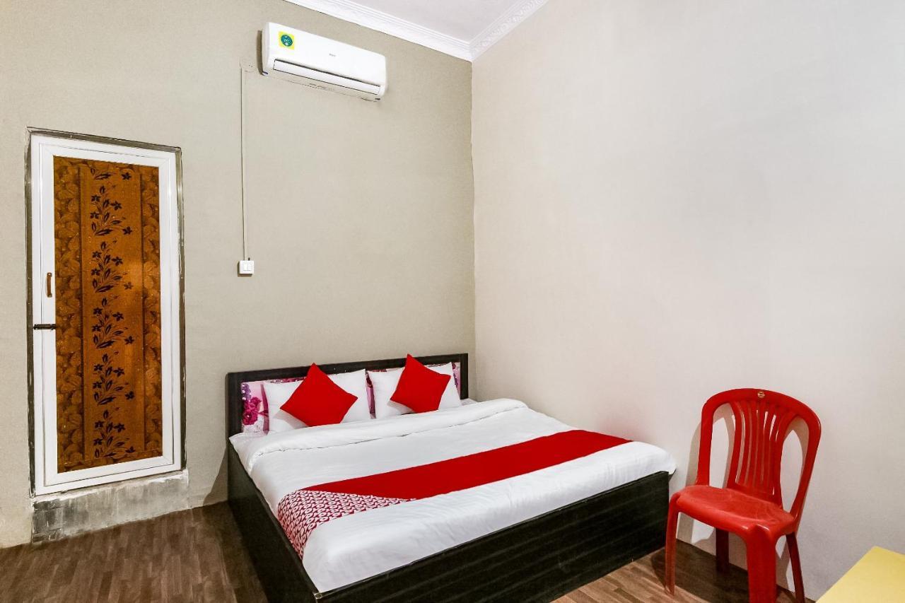 Oyo 69647 Yash Lodge Dzsabalpur Kültér fotó